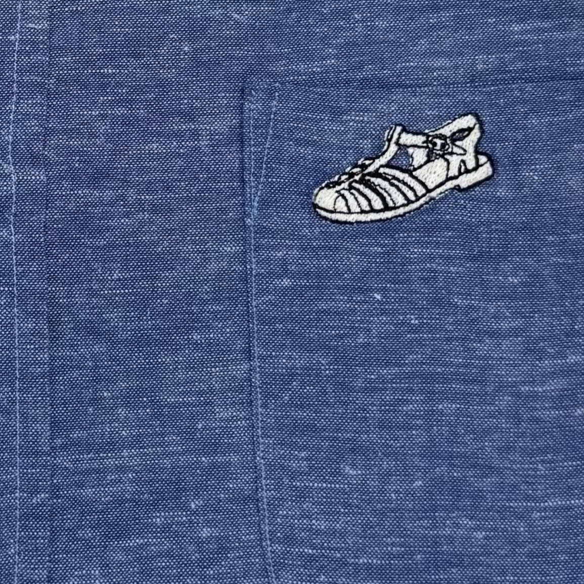 Chemise Unisexe en lin – Bleu avec broderie Lêkê