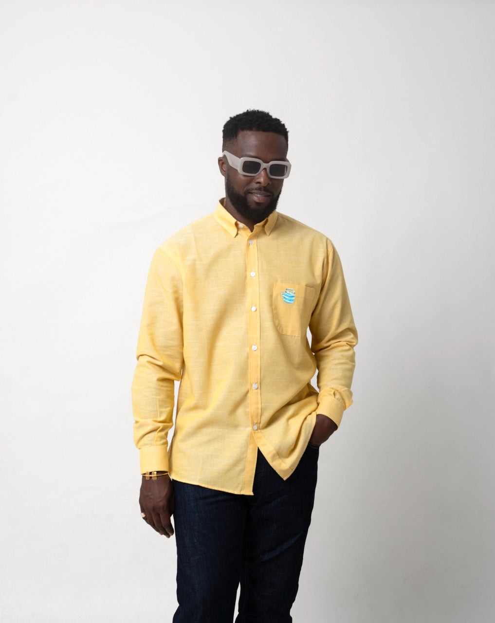 Chemise Unisexe en lin – Jaune avec broderie Seridaga
