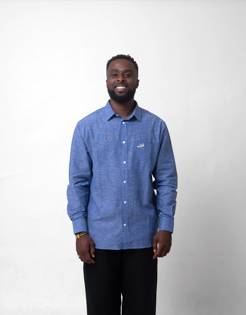 Chemise Unisexe en lin – Bleu avec broderie Lêkê