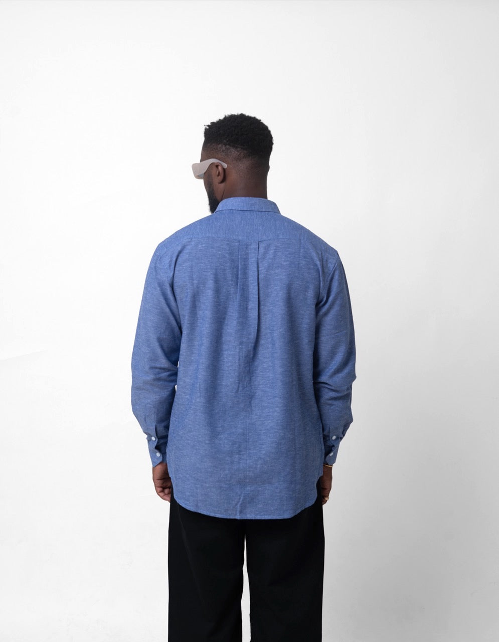 Chemise Unisexe en lin – Bleu avec broderie Lêkê