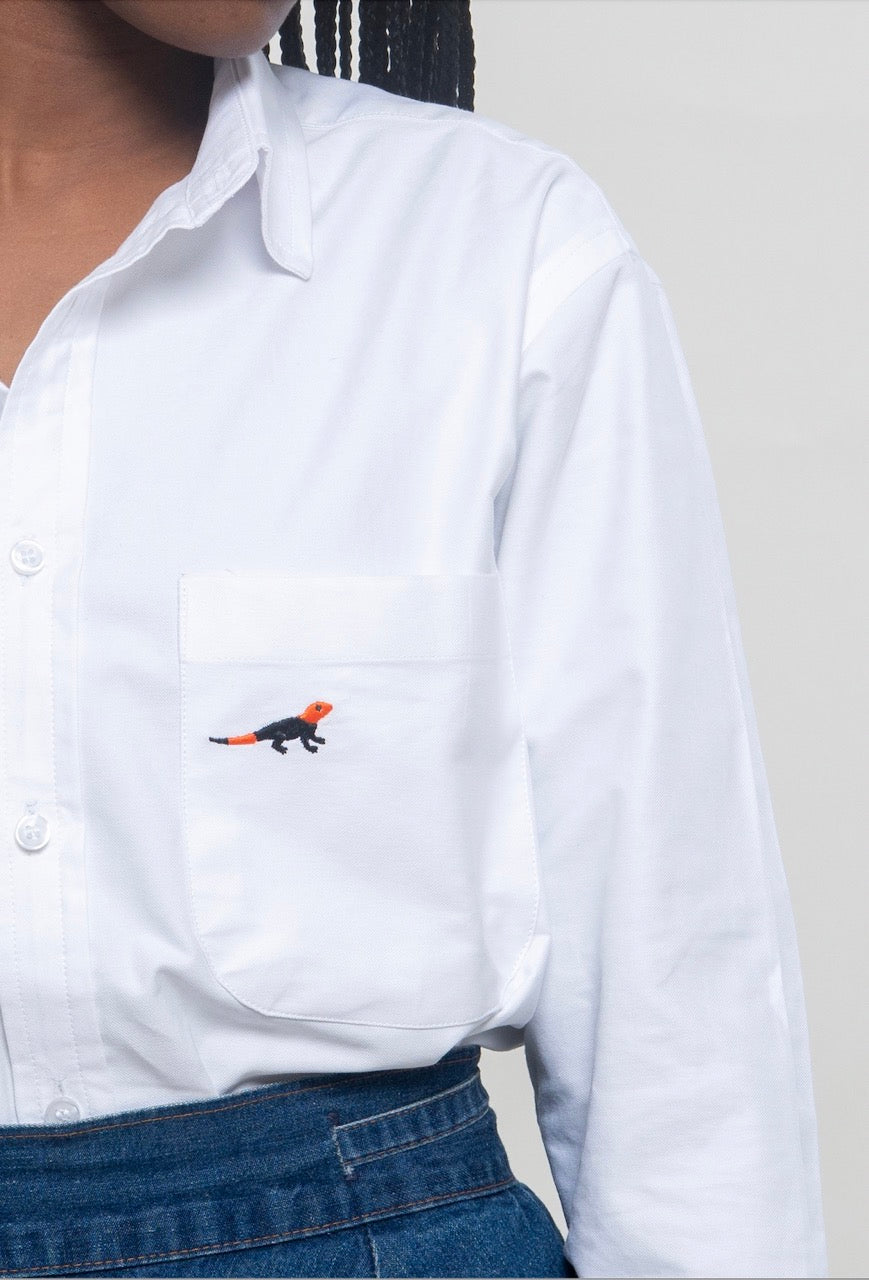 Chemise Unisexe en Oxford - Blanche avec broderie Margouillat tête rouge