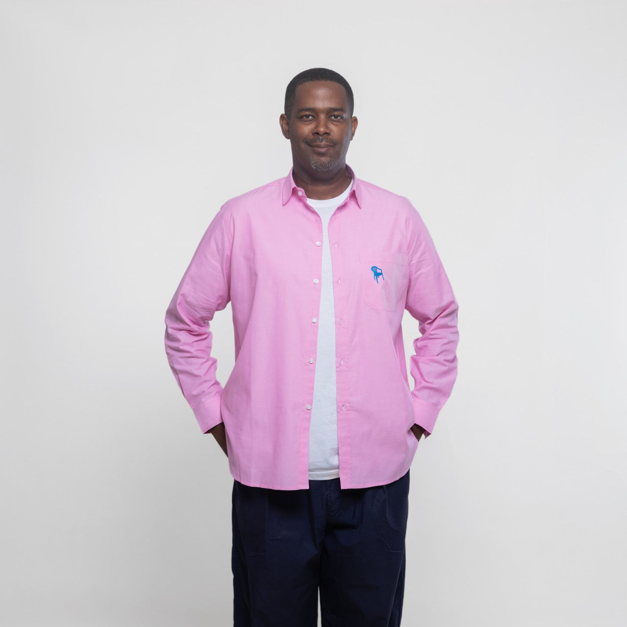 Chemise Unisexe en Oxford - Rose avec broderie Chaise